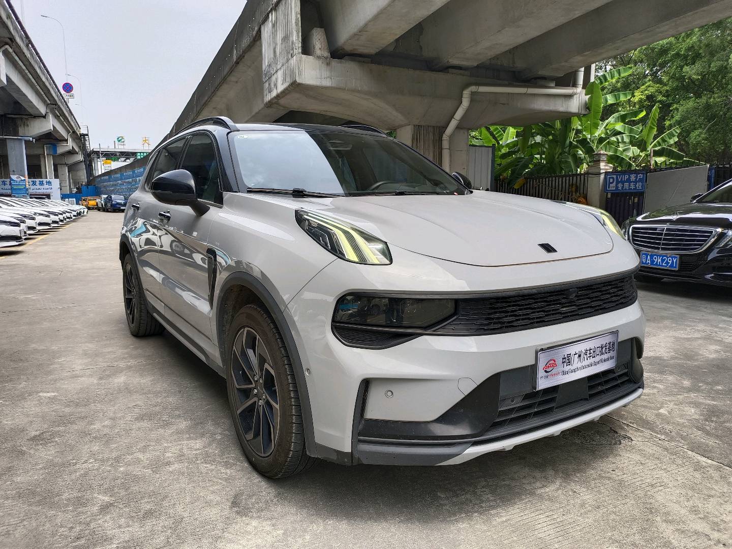 2023 Lynk & Co 01