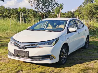 Toyota Corolla Hybrid E+ thumbnail 3