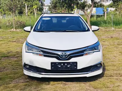 Toyota Corolla Hybrid E+ thumbnail 2