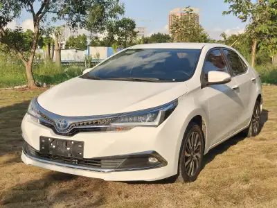 Toyota Corolla Hybrid E+ thumbnail 3