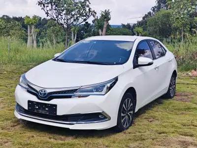 Toyota Corolla Hybrid E+ thumbnail 3