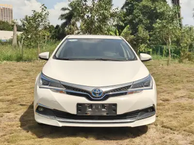 Toyota Corolla Hybrid E+ thumbnail 2