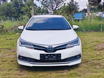 Toyota Corolla Hybrid E+ thumbnail 2