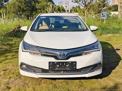 Toyota Corolla Hybrid E+ thumbnail 2