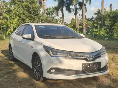 Toyota Corolla Hybrid E+ thumbnail 1